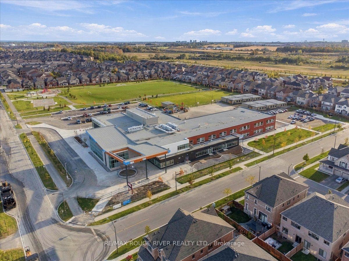 520 Coronation Road, Whitby, Durham ON L1P 0N4