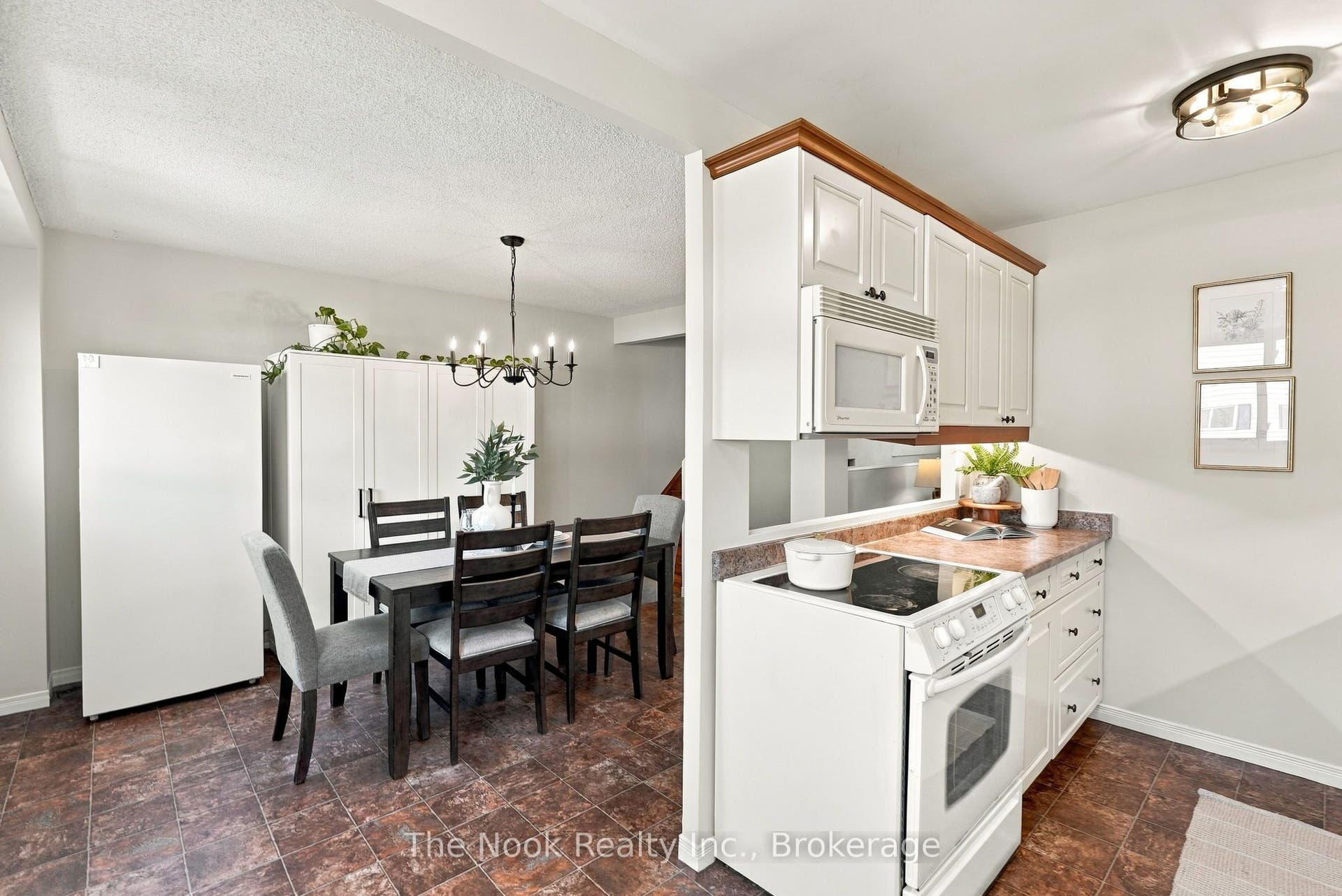 966 Adelaide Avenue E, #49, Oshawa, Durham ON L1K 1L2