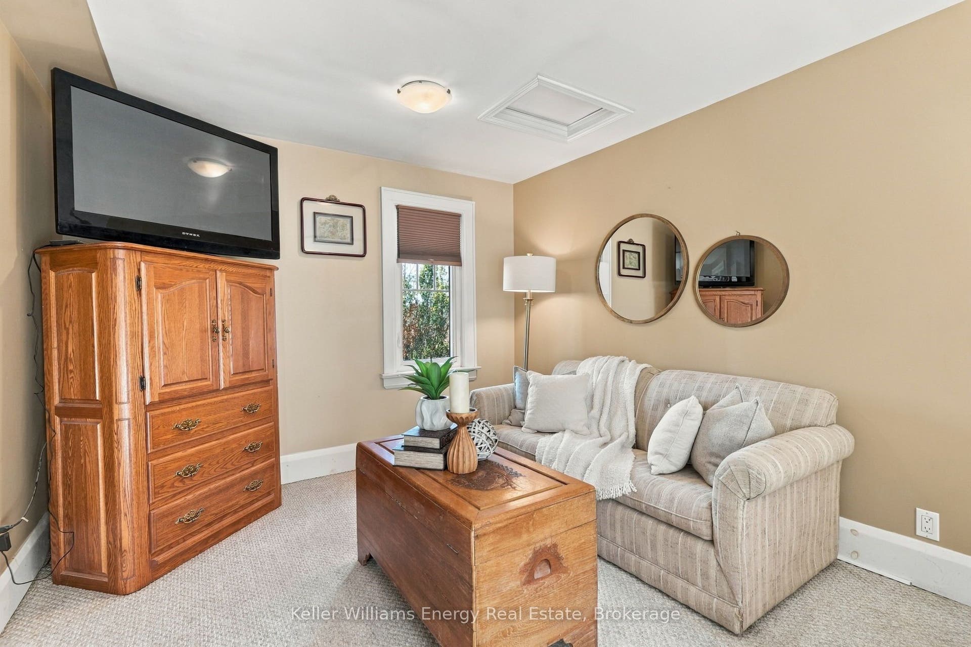 256 Grooms Avenue, Oshawa, Oshawa, Durham ON L1G 4A3