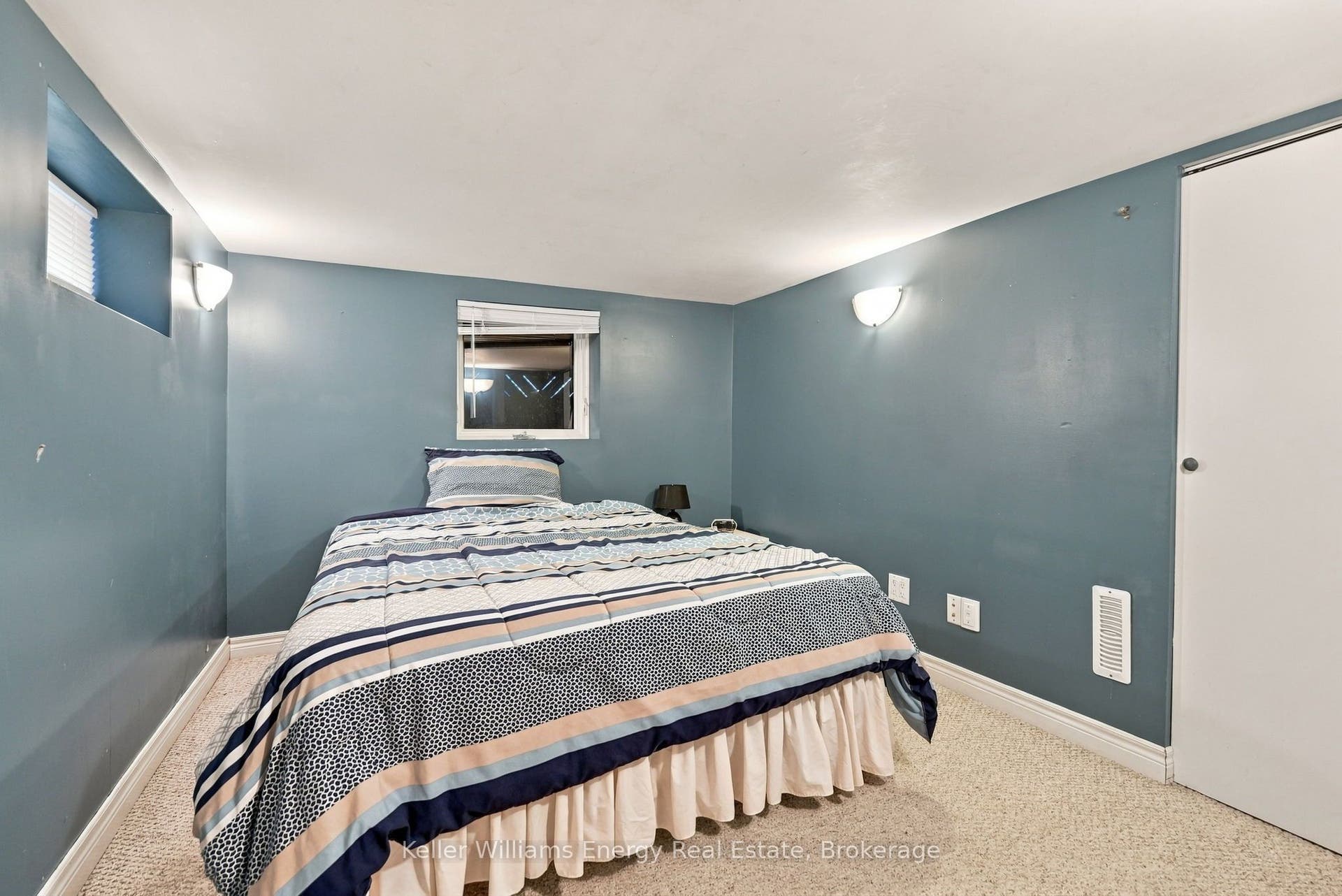 256 Grooms Avenue, Oshawa, Oshawa, Durham ON L1G 4A3