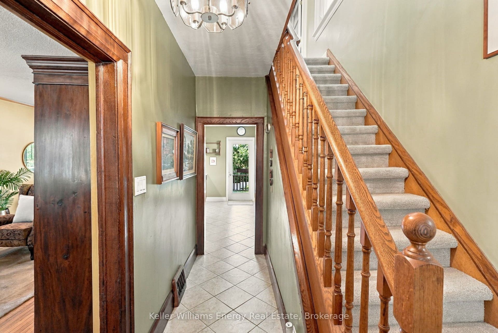 256 Grooms Avenue, Oshawa, Oshawa, Durham ON L1G 4A3