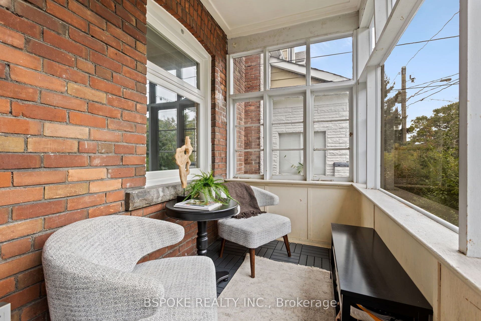 546 Main Street, Toronto E, Toronto ON M4C 4Y4