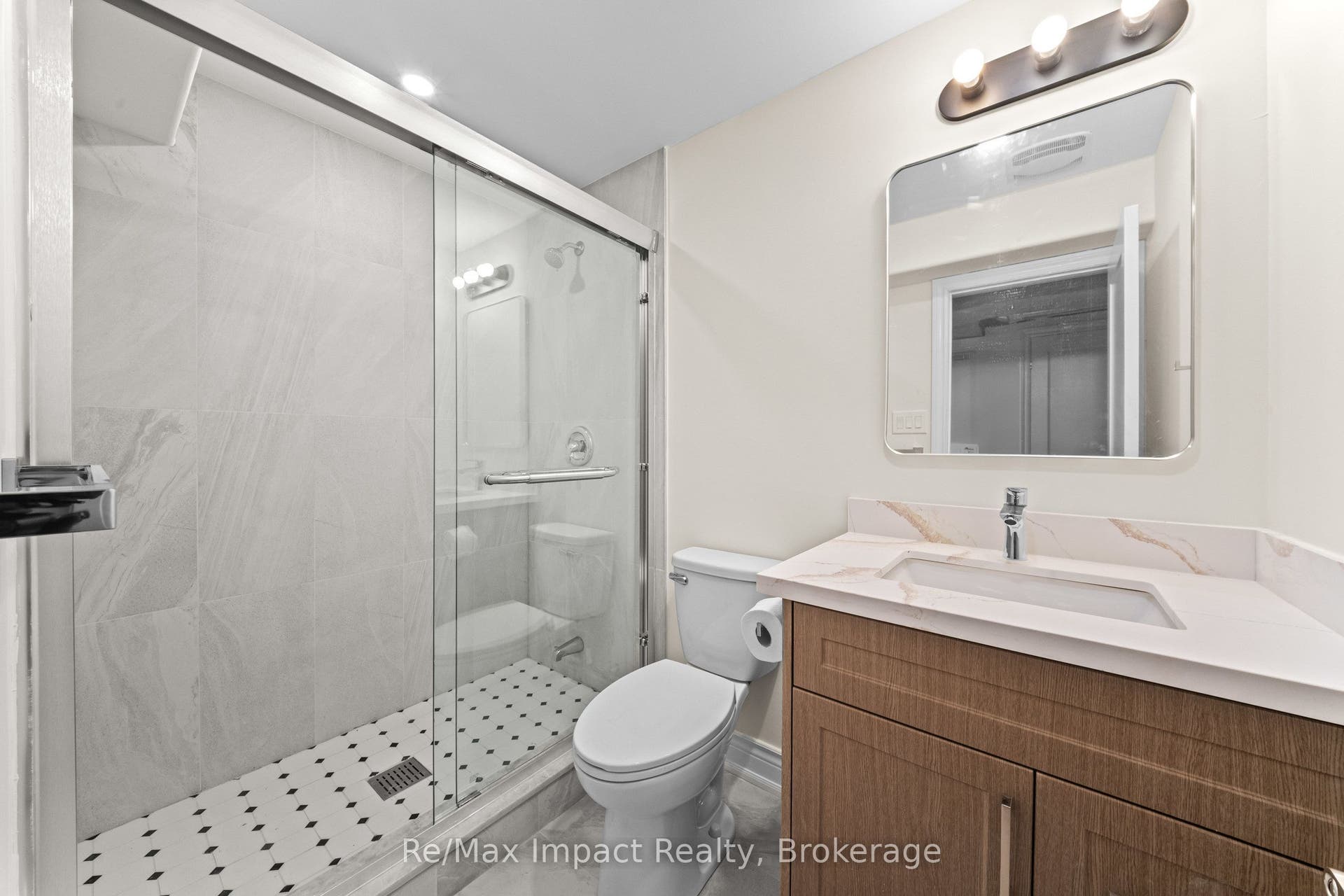 1688 Finkle Drive, Oshawa, Durham ON L1K 0H2