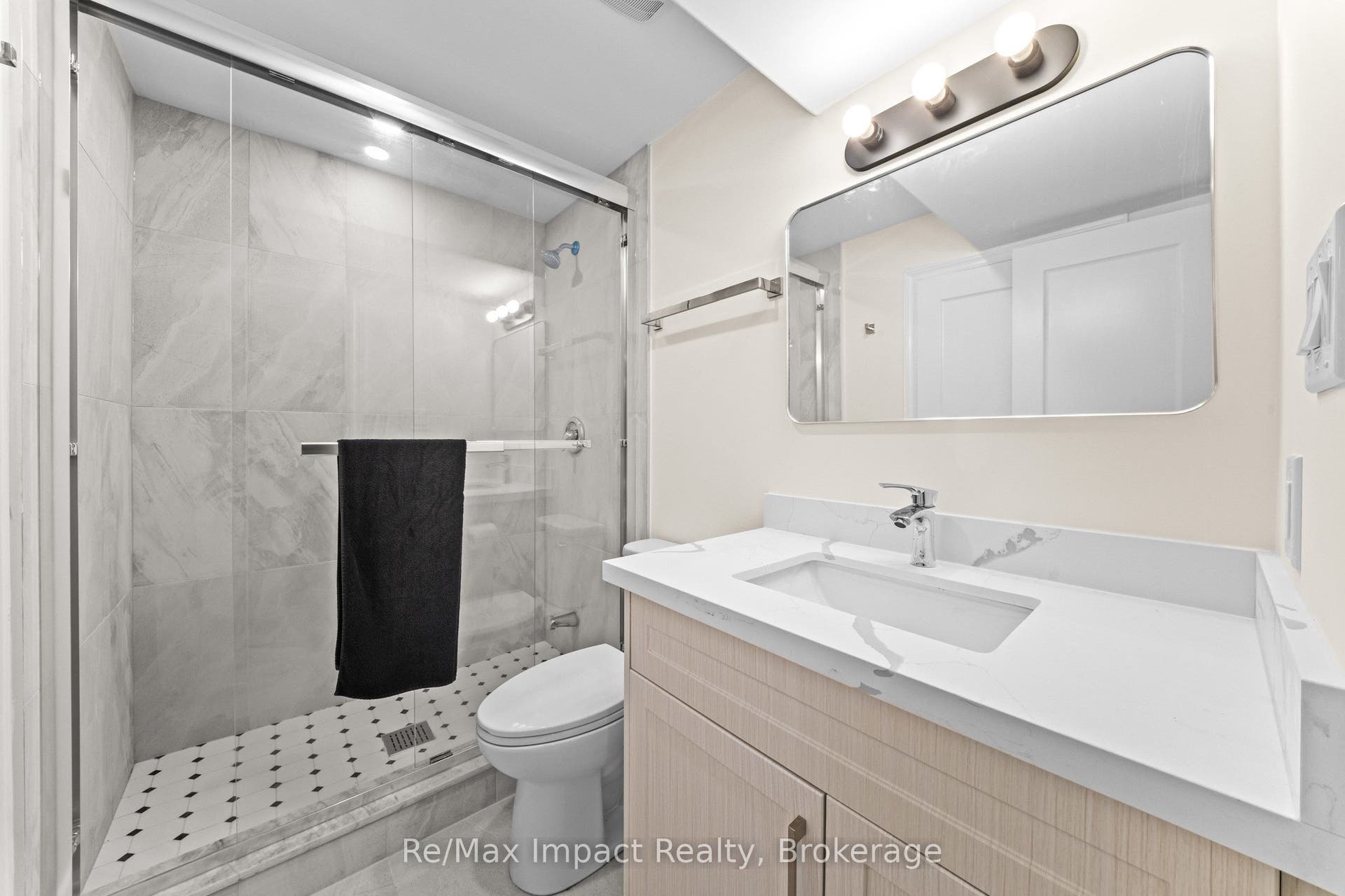 1688 Finkle Drive, Oshawa, Durham ON L1K 0H2