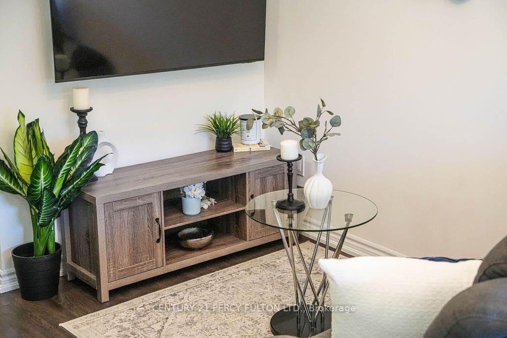 2604 William Jackson Drive, #84, Pickering, Durham ON L1X 0E4