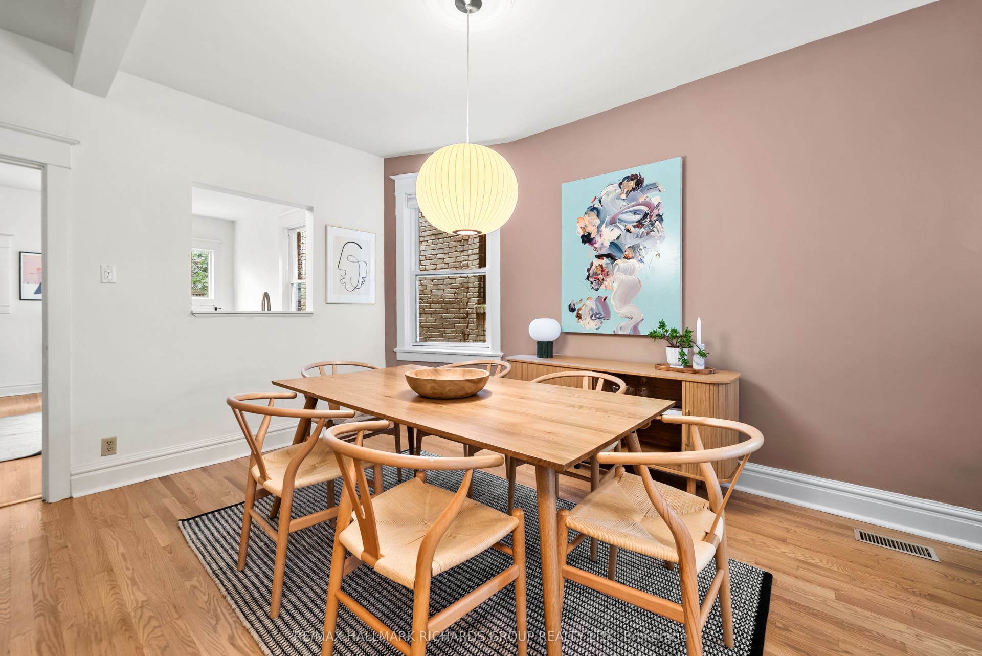 144 Beech Avenue, Toronto E, Toronto ON M4E 3H6