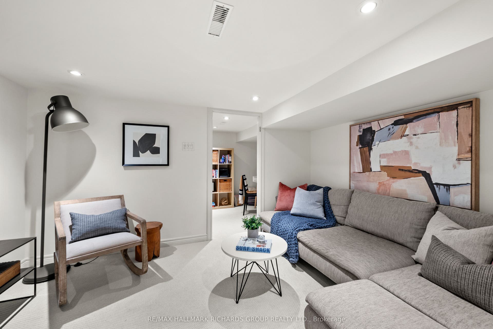 144 Beech Avenue, Toronto E, Toronto ON M4E 3H6