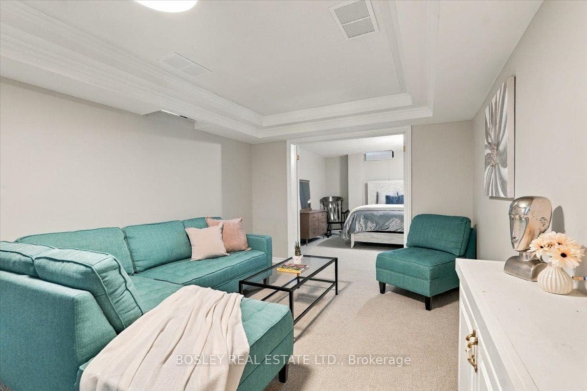 2259 Cottonwood Circle, Pickering, Durham ON L1X 2P9