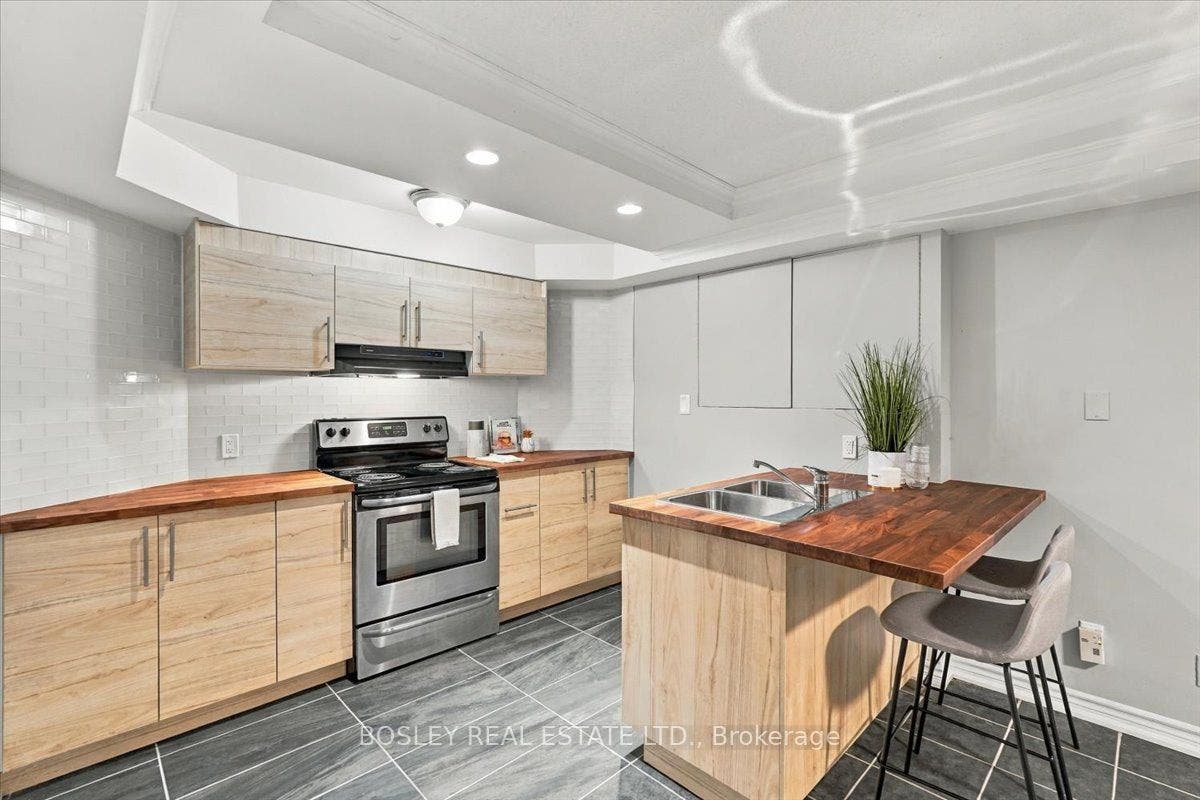 2259 Cottonwood Circle, Pickering, Durham ON L1X 2P9