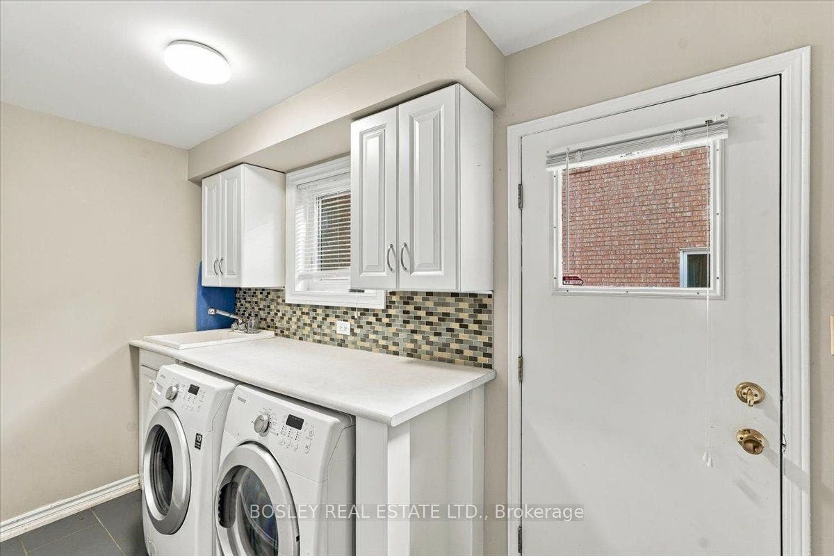 2259 Cottonwood Circle, Pickering, Durham ON L1X 2P9
