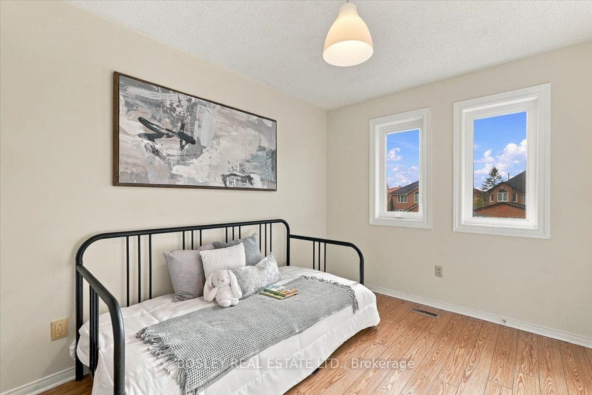 2259 Cottonwood Circle, Pickering, Durham ON L1X 2P9