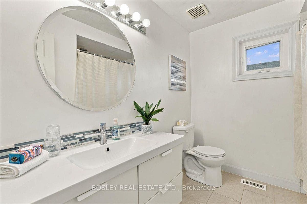 2259 Cottonwood Circle, Pickering, Durham ON L1X 2P9
