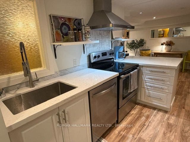 18 Pape Avenue, #basement, Toronto E, Toronto ON M4M 2V6 18 Pape Avenue, #basement, Toronto E, Toronto ON M4M 2V6