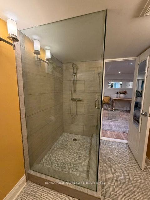 18 Pape Avenue, #basement, Toronto E, Toronto ON M4M 2V6 over sized shower