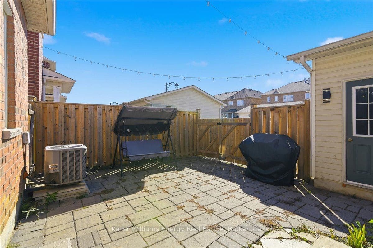 2464 Earl Grey Avenue, Pickering, Durham ON L1X 0B9