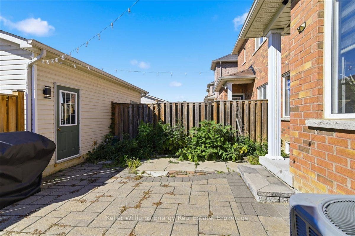 2464 Earl Grey Avenue, Pickering, Durham ON L1X 0B9
