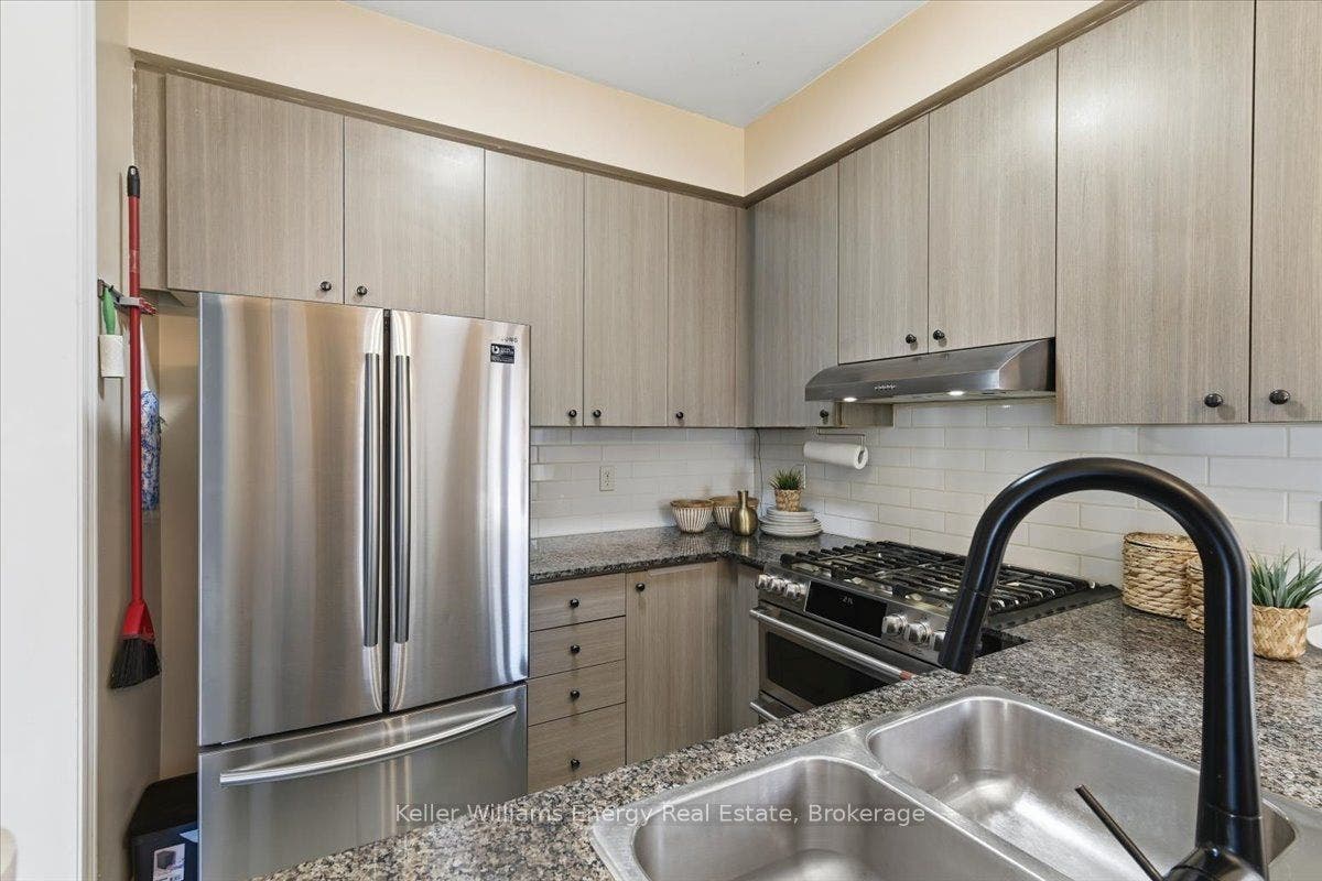 2464 Earl Grey Avenue, Pickering, Durham ON L1X 0B9