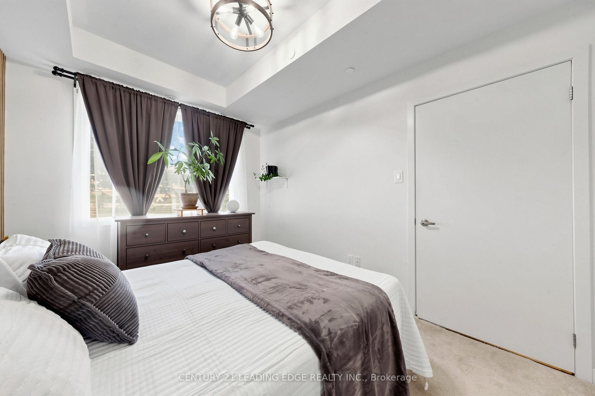 5131 Sheppard Avenue E, #102, Toronto E, Toronto ON M1B 0C9