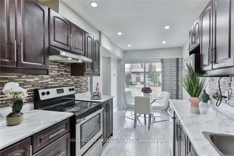 50 Verne Crescent, #49, Toronto E11, Toronto E, Toronto ON M1B 2X1