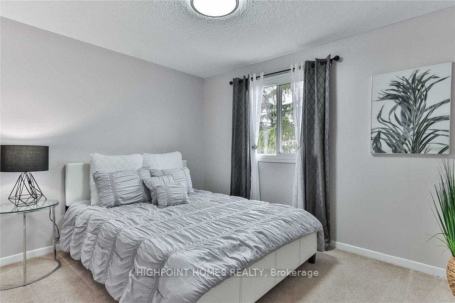 50 Verne Crescent, #49, Toronto E11, Toronto E, Toronto ON M1B 2X1