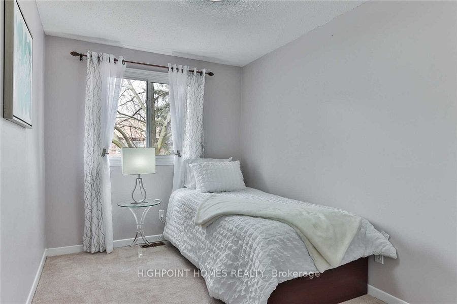 50 Verne Crescent, #49, Toronto E11, Toronto E, Toronto ON M1B 2X1