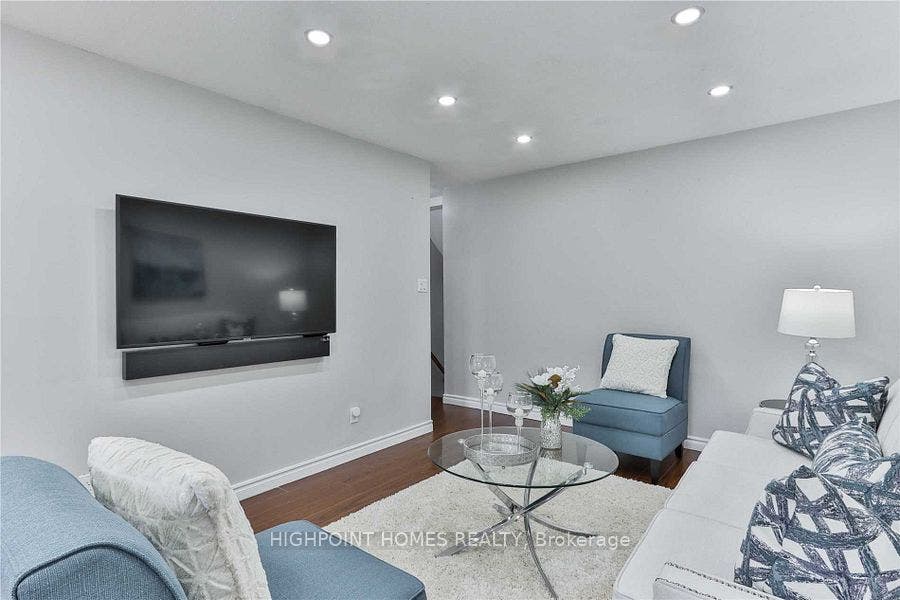 50 Verne Crescent, #49, Toronto E11, Toronto E, Toronto ON M1B 2X1