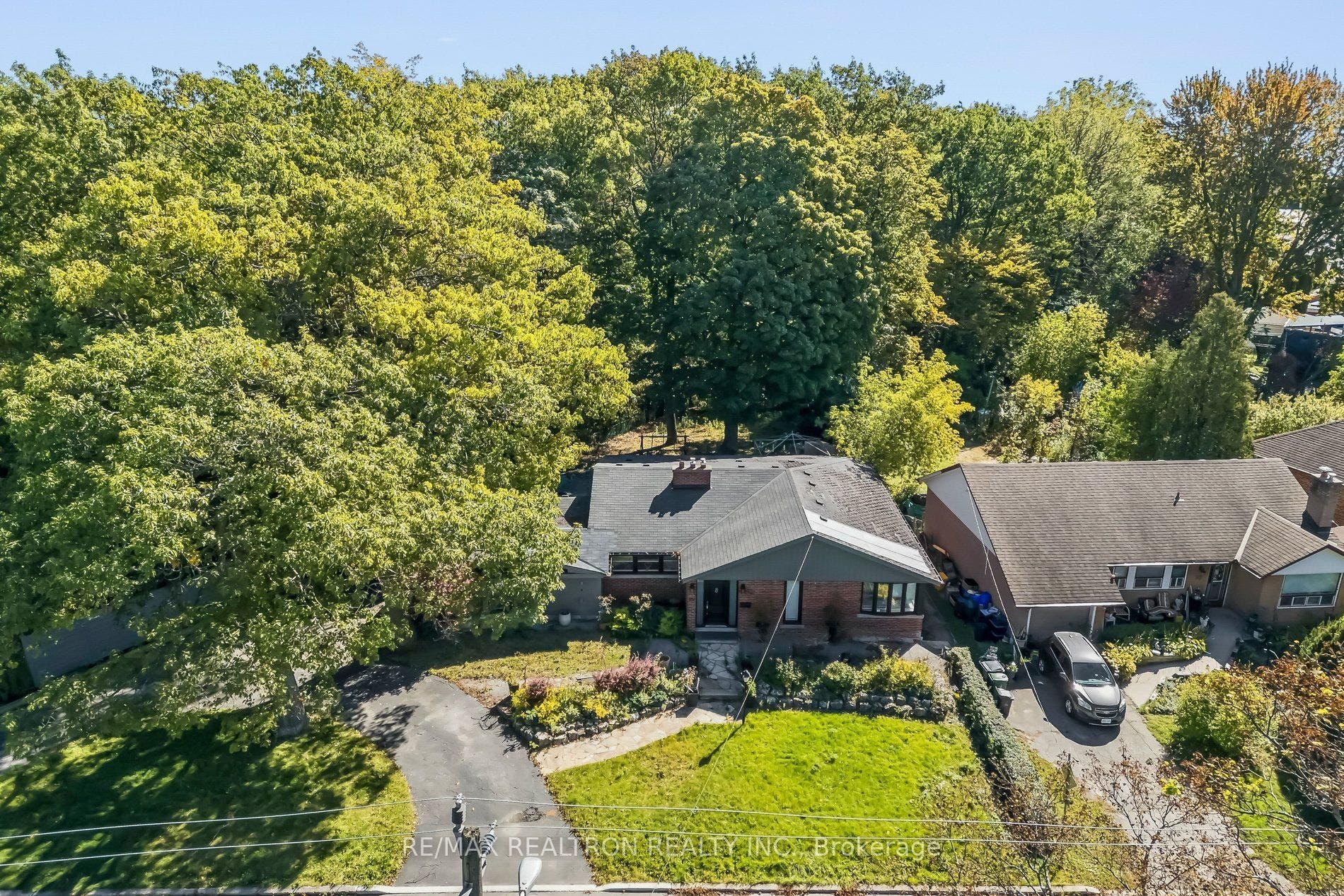 99 Midland Avenue, Toronto E, Toronto ON M1N 3Z8 99 Midland Avenue, Toronto E, Toronto ON M1N 3Z8