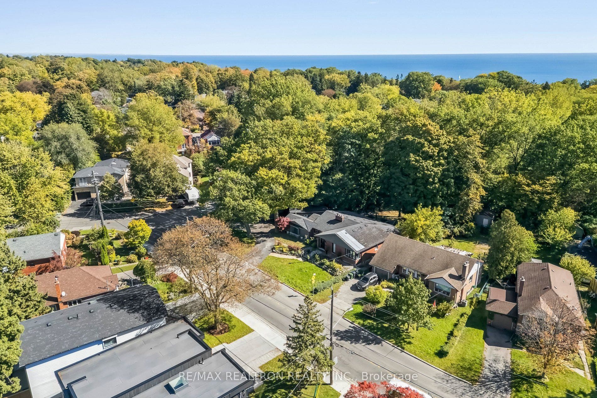 99 Midland Avenue, Toronto E, Toronto ON M1N 3Z8 99 Midland Avenue, Toronto E, Toronto ON M1N 3Z8
