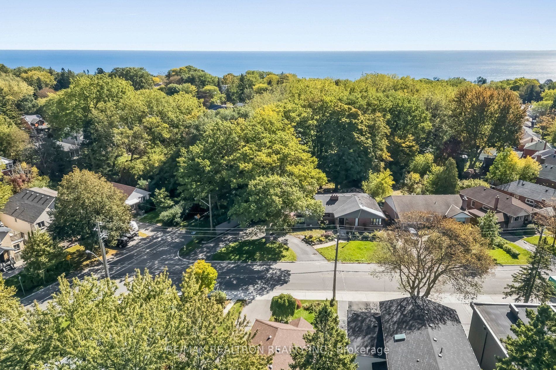 99 Midland Avenue, Toronto E, Toronto ON M1N 3Z8 99 Midland Avenue, Toronto E, Toronto ON M1N 3Z8