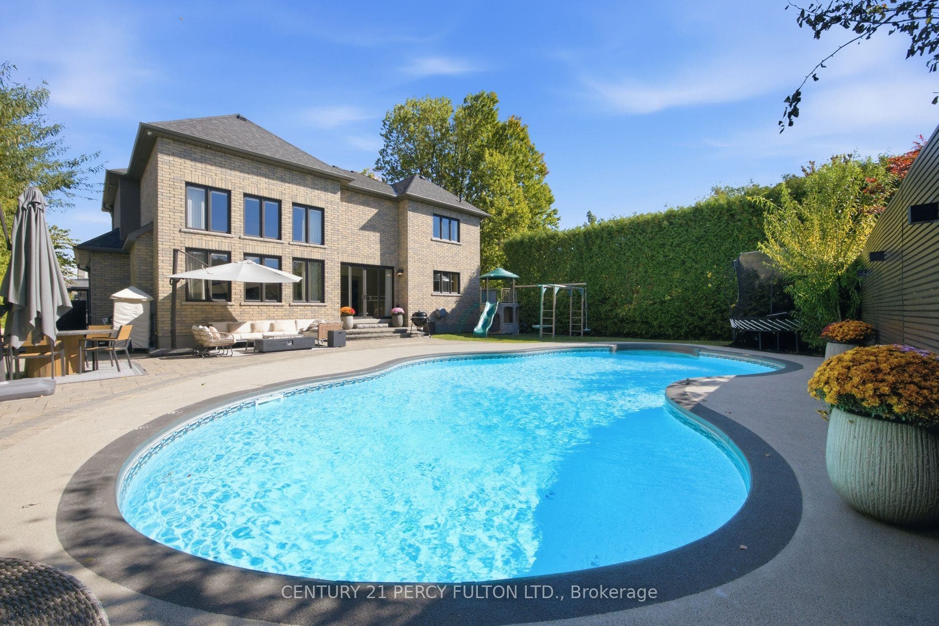 82 Bridlewood Boulevard, Whitby, Durham ON L1R 3R8