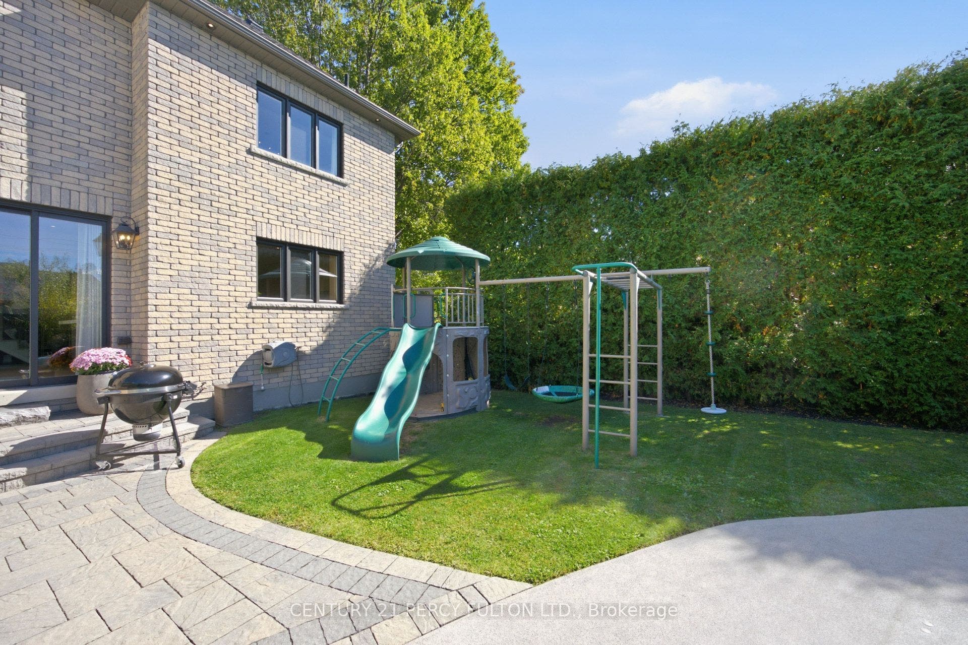 82 Bridlewood Boulevard, Whitby, Durham ON L1R 3R8