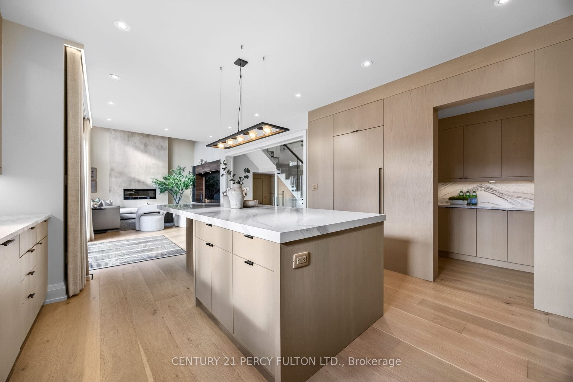 82 Bridlewood Boulevard, Whitby, Durham ON L1R 3R8