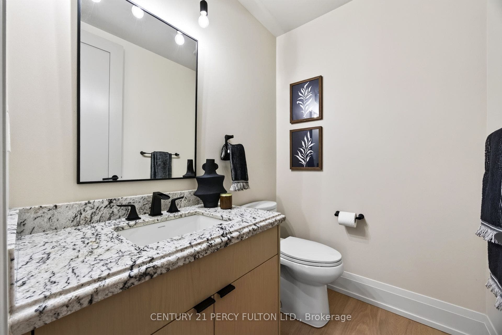 82 Bridlewood Boulevard, Whitby, Durham ON L1R 3R8