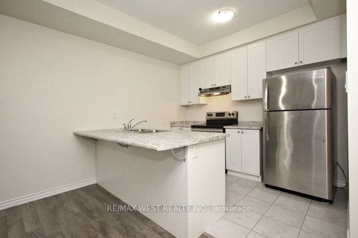 15 Heron Park Place, #12, Toronto E, Toronto ON M1E 0B8 15 Heron Park Place, #12, Toronto E, Toronto ON M1E 0B8