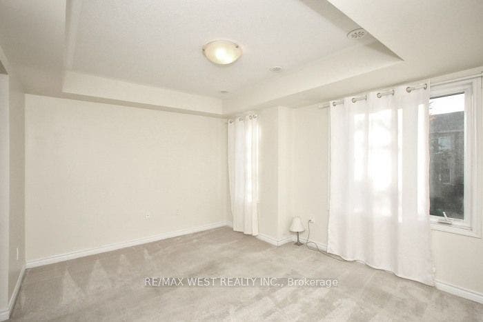 15 Heron Park Place, #12, Toronto E, Toronto ON M1E 0B8 15 Heron Park Place, #12, Toronto E, Toronto ON M1E 0B8