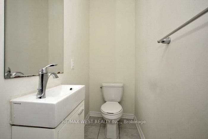 15 Heron Park Place, #12, Toronto E, Toronto ON M1E 0B8 15 Heron Park Place, #12, Toronto E, Toronto ON M1E 0B8