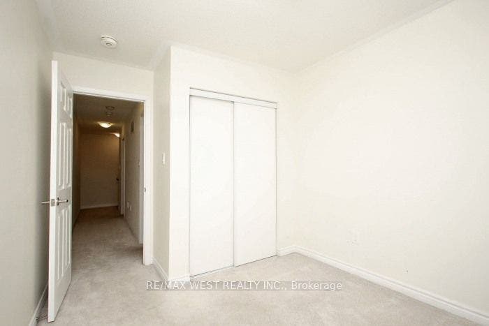 15 Heron Park Place, #12, Toronto E, Toronto ON M1E 0B8 15 Heron Park Place, #12, Toronto E, Toronto ON M1E 0B8