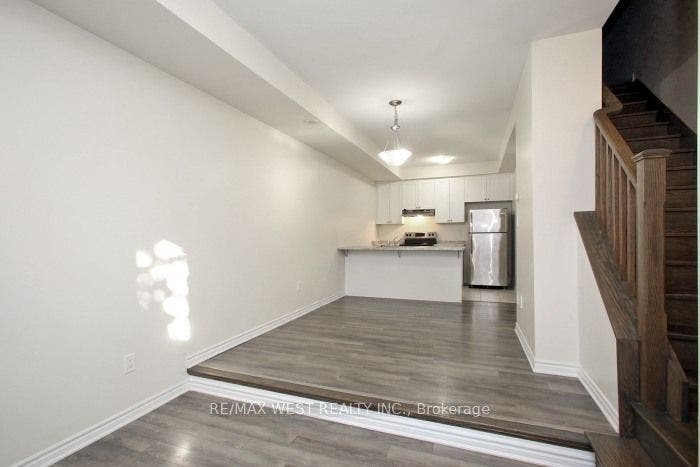 15 Heron Park Place, #12, Toronto E, Toronto ON M1E 0B8 15 Heron Park Place, #12, Toronto E, Toronto ON M1E 0B8
