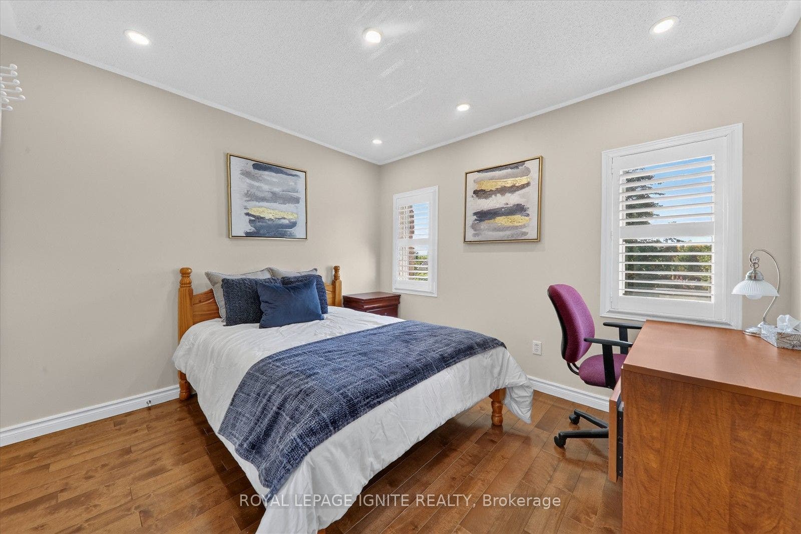2015 Valewood Court, Oshawa, Durham ON L1G 7X9