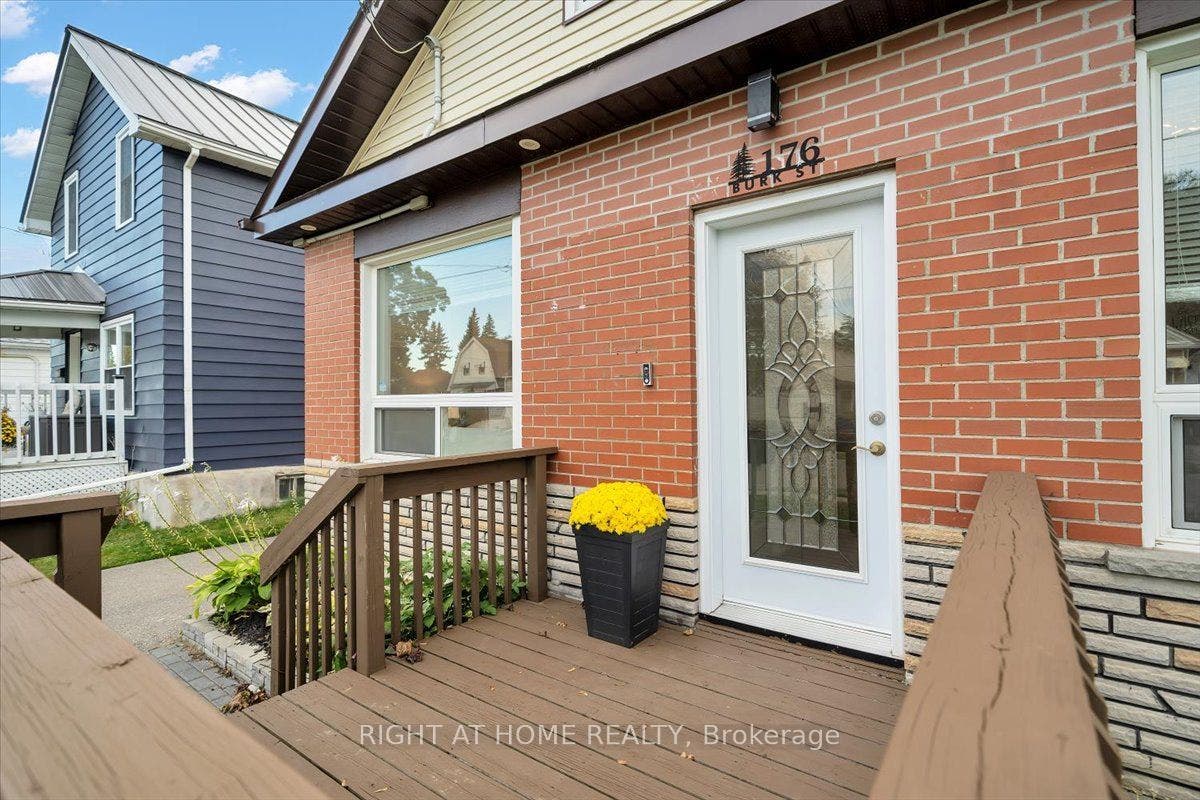 176 Burk Street, Oshawa, Oshawa, Durham ON L1J 4C3