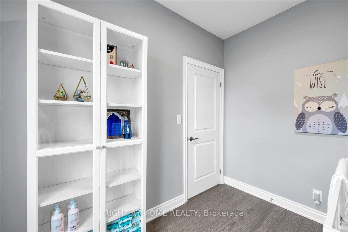 176 Burk Street, Oshawa, Oshawa, Durham ON L1J 4C3