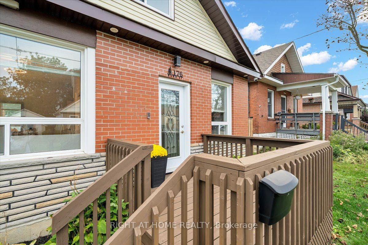 176 Burk Street, Oshawa, Oshawa, Durham ON L1J 4C3