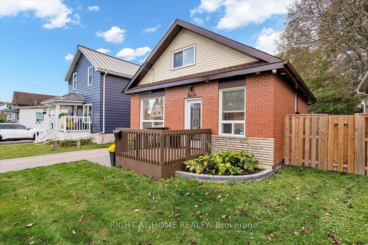 176 Burk Street, Oshawa, Oshawa, Durham ON L1J 4C3