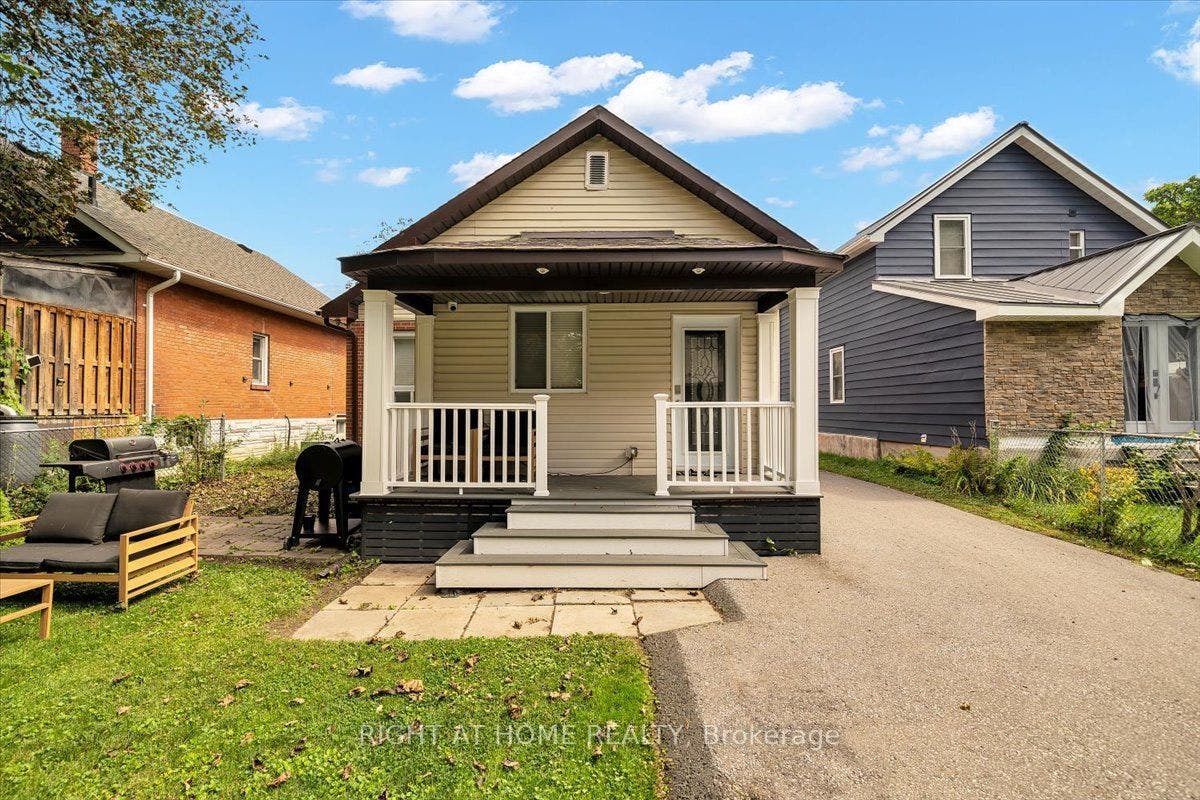 176 Burk Street, Oshawa, Oshawa, Durham ON L1J 4C3