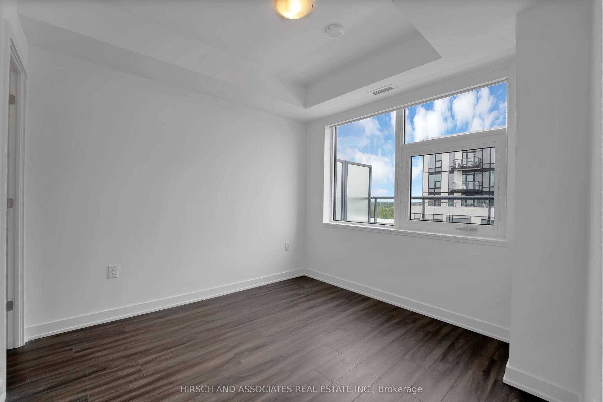 7437 Kingston Road, #1104, Toronto E, Toronto ON M1B 0E9 Primary Bedroom