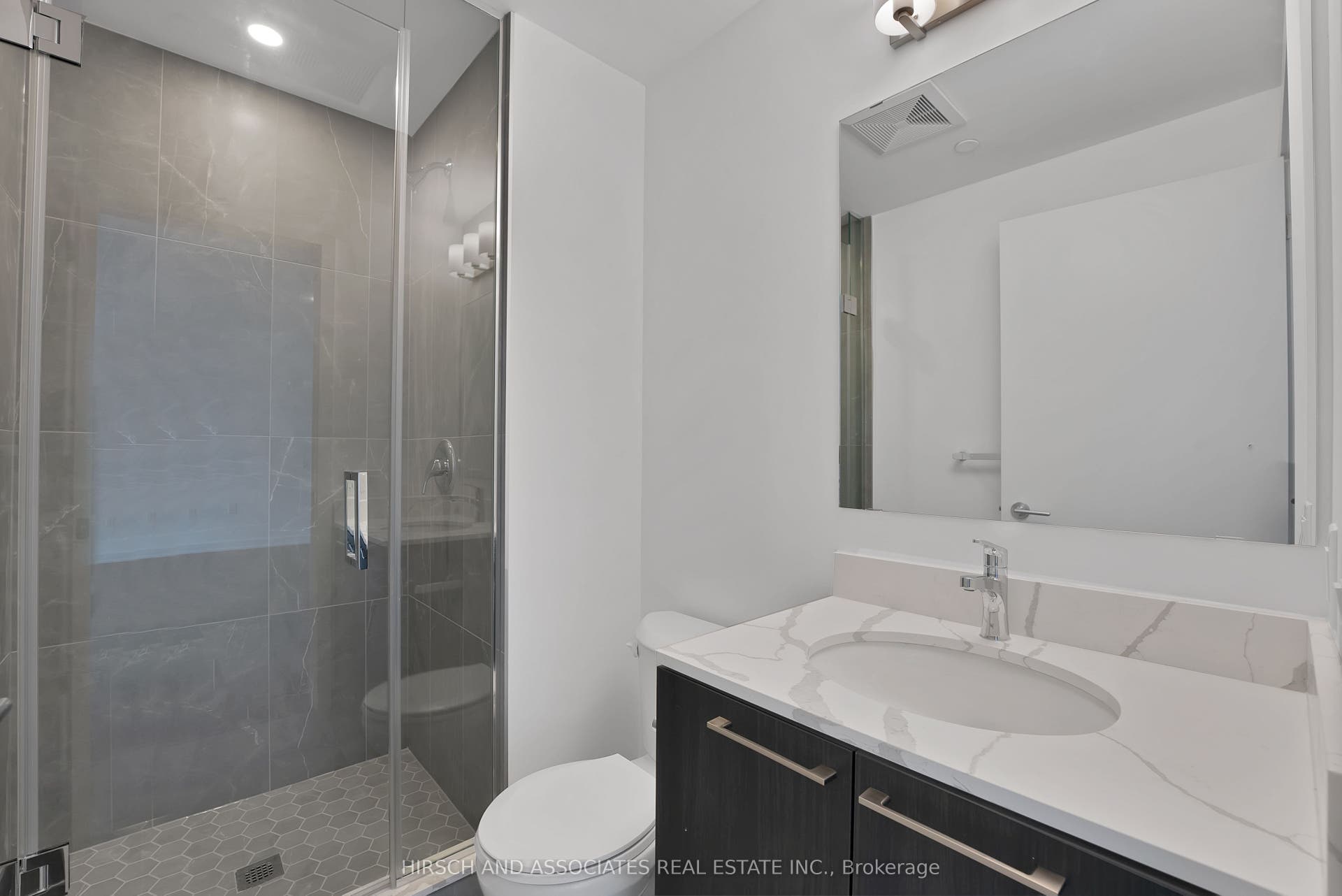 7437 Kingston Road, #1104, Toronto E, Toronto ON M1B 0E9 Second Bathroom