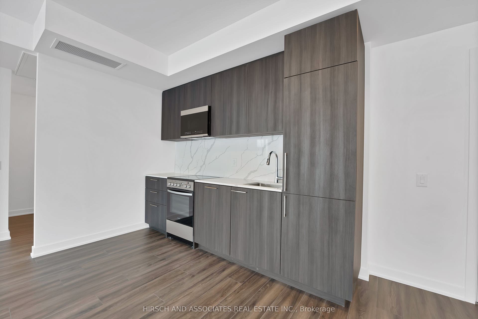 7437 Kingston Road, #1104, Toronto E, Toronto ON M1B 0E9 Kitchen