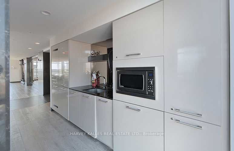 1190 Dundas Street E, #1114, Toronto E01, Toronto E, Toronto ON M4M 1S3 1190 Dundas Street E, #1114, Toronto E01, Toronto E, Toronto ON M4M 1S3