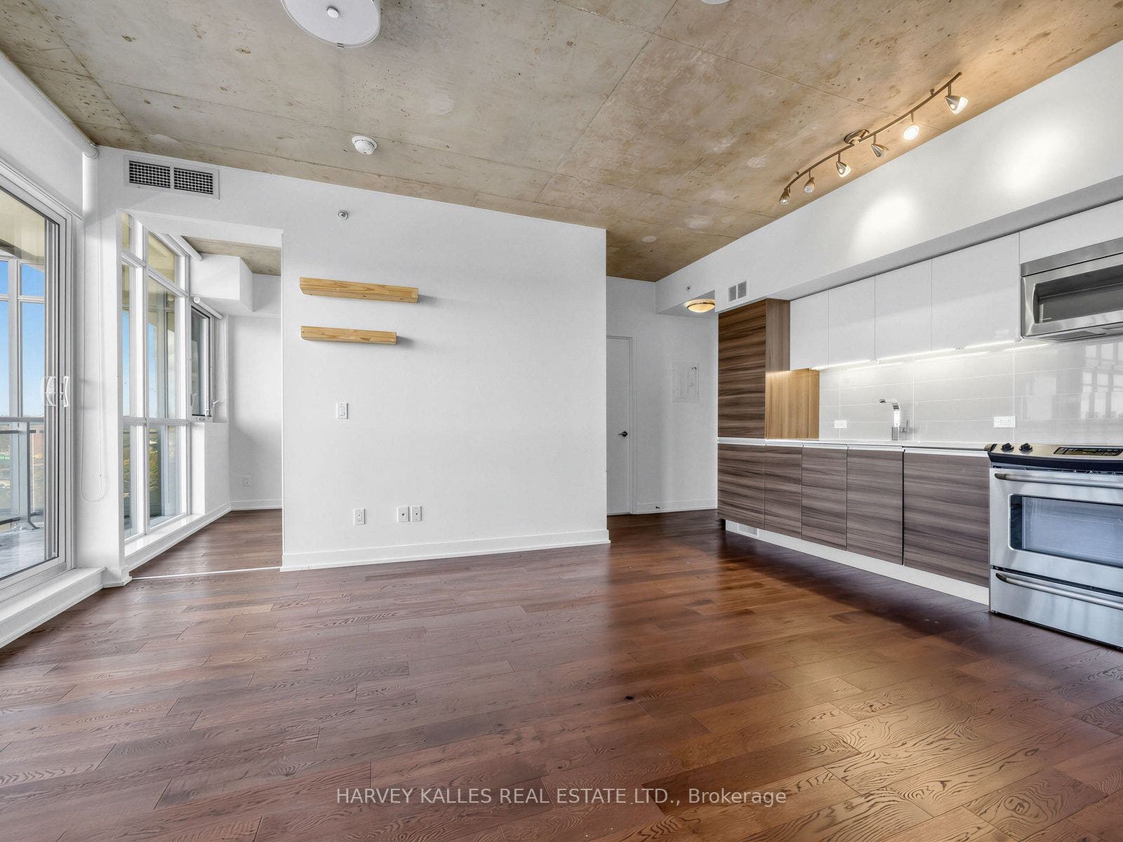 1190 Dundas Street E, #1114, Toronto E01, Toronto E, Toronto ON M4M 1S3 1190 Dundas Street E, #1114, Toronto E01, Toronto E, Toronto ON M4M 1S3