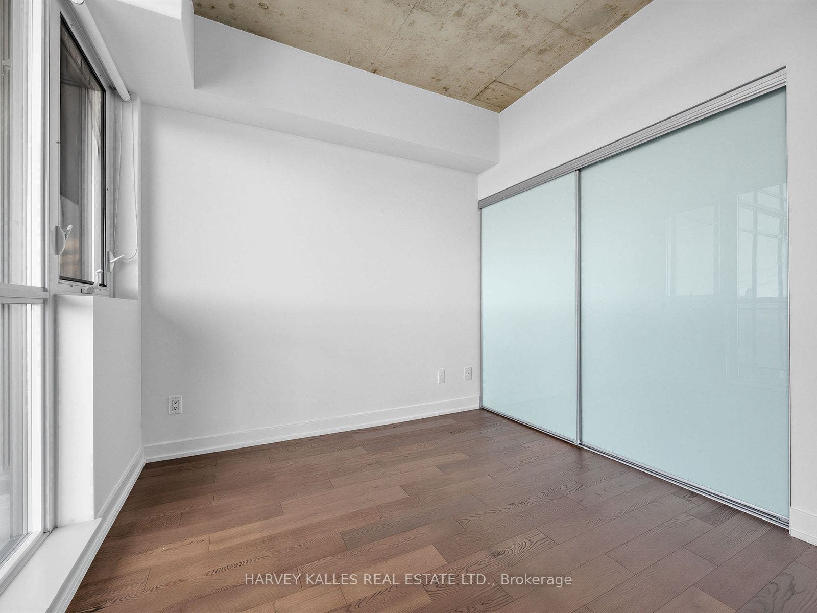 1190 Dundas Street E, #1114, Toronto E01, Toronto E, Toronto ON M4M 1S3 1190 Dundas Street E, #1114, Toronto E01, Toronto E, Toronto ON M4M 1S3